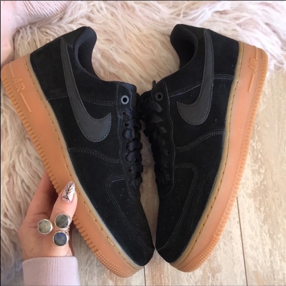 NWT Nike Air Force 1 Black Suede - Picture 5 of 8